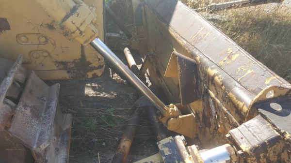 ขาย แทรกเตอร์ CAT D7G เกียร์ตัด ตีนไก่ ใบเต็ม โซ่ 70\% เอกสารใบอินวอยซ์