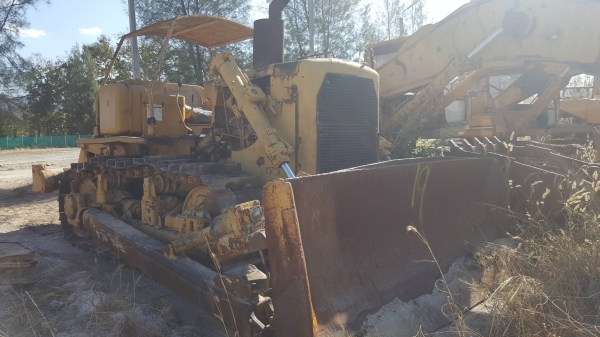 ขาย แทรกเตอร์ CAT D7G เกียร์ตัด ตีนไก่ ใบเต็ม โซ่ 70\% เอกสารใบอินวอยซ์