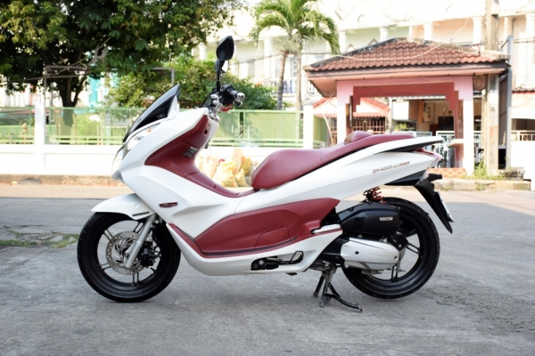 Pcx 150i รถบ้านแท้ สภาพดีมากๆ Pcx 150i รถบ้านแท้ สภาพดีมากๆ