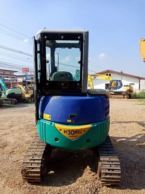 ขายรถขุดนำเข้าจากประเทศญี่ปุ่น komatsu pc - 30mr-1 หัวเก๋ง แทรกเหล็ก ใบมีดดัน สนใจติดต่อสอบถาม 0923309229 อีด