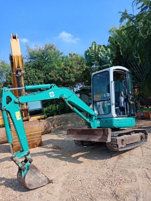 ขายรถขุดนำเข้าจากประเทศญี่ปุ่น komatsu pc - 30mr-1 หัวเก๋ง แทรกเหล็ก ใบมีดดัน สนใจติดต่อสอบถาม 0923309229 อีด