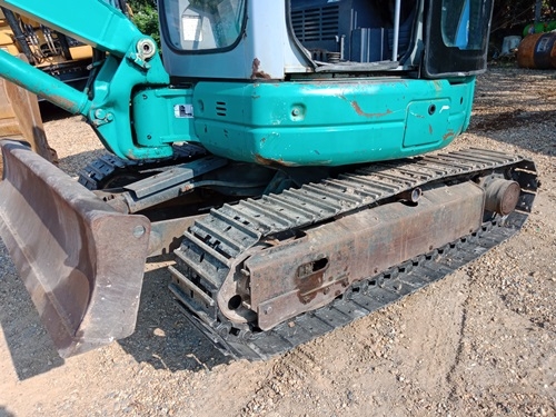 ขายรถขุดนำเข้าจากประเทศญี่ปุ่น komatsu pc - 30mr-1 หัวเก๋ง แทรกเหล็ก ใบมีดดัน สนใจติดต่อสอบถาม 0923309229 อีด