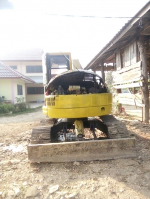 ขาย รถ แมคโฮ โคมัตซุ 75 รุ่น UU 2 คอนโทน สั้น ( เล่ม ทะเบียน พร้อมโอน )