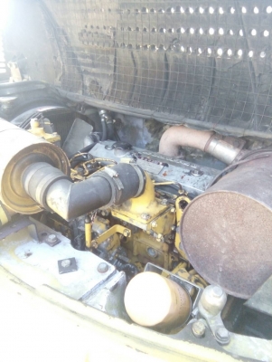 ขาย รถ แมคโฮ โคมัตซุ 75 รุ่น UU 2 คอนโทน สั้น ( เล่ม ทะเบียน พร้อมโอน )