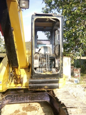 ขาย รถ แมคโฮ โคมัตซุ 75 รุ่น UU 2 คอนโทน สั้น ( เล่ม ทะเบียน พร้อมโอน )