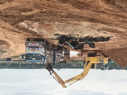 ขายรถแบ็คโฮ KOMATSU PC200-8 ด่วนครับราคาไม่แพงครับรถของผมเองไม่ผ่านคนกลางครับ