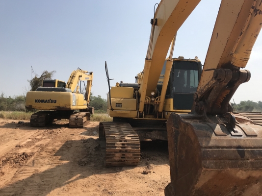 ขายรถแบ็คโฮ KOMATSU PC200-8 ด่วนครับราคาไม่แพงครับรถของผมเองไม่ผ่านคนกลางครับ