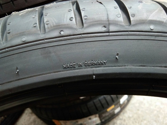 PIRELLI P ZERO PZ4 R-F (MOE) 245/35R20 ยางรันแฟลต ราคาพิเศษ PIRELLI P ZERO PZ4 R-F (MOE) 245/35R20 ยางรันแฟลต ราคาพิเศษ