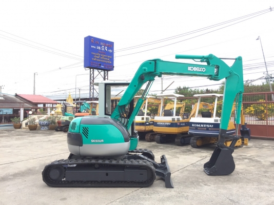 รถขุด Kobelco SK50UR มือสอง นำเข้าจากญี่ปุ่น พร้อมใช้งาน รถขุด Kobelco SK50UR มือสอง นำเข้าจากญี่ปุ่น พร้อมใช้งาน