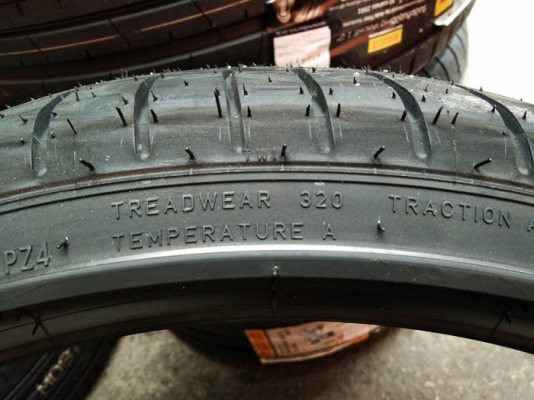 PIRELLI P ZERO PZ4 RUNFLAT MOE 275/30R20 ยางรันแฟลต ราคาพิเศษ PIRELLI P ZERO PZ4 RUNFLAT MOE 275/30R20 ยางรันแฟลต ราคาพิเศษ