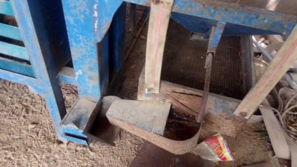 โรงสีข้าว ขนาด 3 หินตั้ง ราคาถูกพร้อมใช้งาน