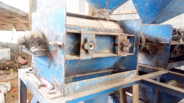 โรงสีข้าว ขนาด 3 หินตั้ง ราคาถูกพร้อมใช้งาน