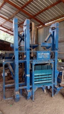 โรงสีข้าว ขนาด 3 หินตั้ง ราคาถูกพร้อมใช้งาน