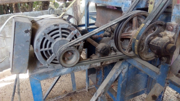 โรงสีข้าว ขนาด 3 หินตั้ง ราคาถูกพร้อมใช้งาน