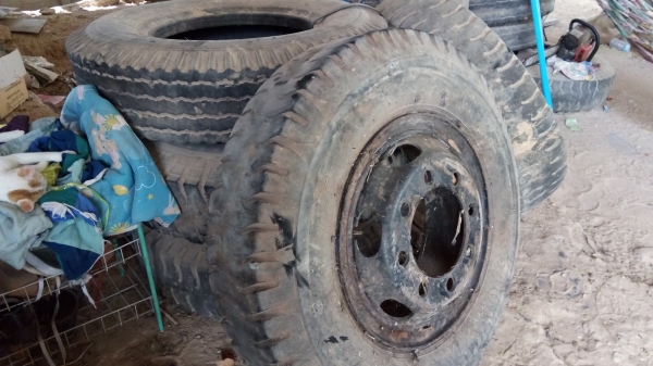 ยางพันขอบ20 รถสิบล้อพร้อมกระทะถูกๆ ยางพันขอบ20 รถสิบล้อพร้อมกระทะถูกๆ