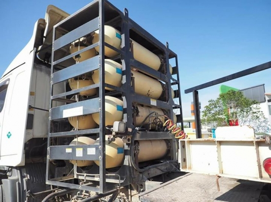 ขายหัวลาก 360 แรง ปี 54 (( CNG )) 8 ถัง พร้อมหาง สามเพลา พนัส 12.5 ม. รถสวยๆ ราคา 1,900,000 บาท ขายหัวลาก 360 แรง ปี 54 (( CNG )) 8 ถัง พร้อมหาง สามเพลา พนัส 12.5 ม. รถสวยๆ ราคา 1,900,000 บาท