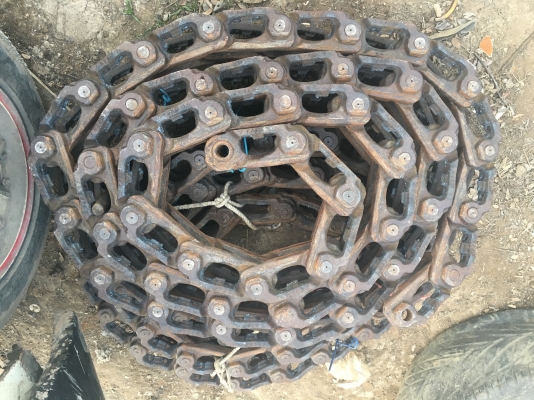 ต้องการขายโซ่ PC60 ใส่ได้รุ่น1-รุ่น6 โซ่รถแทร็กเตอร์ทุกรุ่น สภาพดี บูธกลม ริ้งหนา ราคาต่อรองคุยกันได้ คู่ละ18000 โทร 0616613023