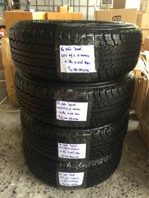 ยาง All Dunlop 265 70 16 กลางปี16 ดอกเต็ม ไม่มีปะ เนื้อนิ่มๆ ใช้ยาว ราคาไม่แพง