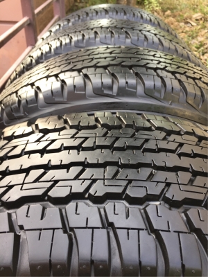 ยาง All Dunlop 265 70 16 กลางปี16 ดอกเต็ม ไม่มีปะ เนื้อนิ่มๆ ใช้ยาว ราคาไม่แพง