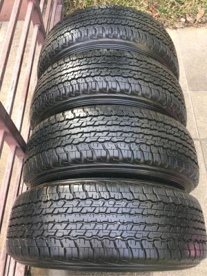 ยาง All Dunlop 265 70 16 กลางปี16 ดอกเต็ม ไม่มีปะ เนื้อนิ่มๆ ใช้ยาว ราคาไม่แพง