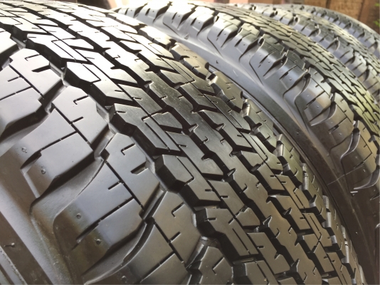 ยาง All Dunlop 265 70 16 กลางปี16 ดอกเต็ม ไม่มีปะ เนื้อนิ่มๆ ใช้ยาว ราคาไม่แพง