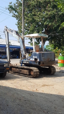 ขายKx 040. บูมยาว6เมตร พร้อมใช้งาน. 0811724501บอนด์   ราคา250000