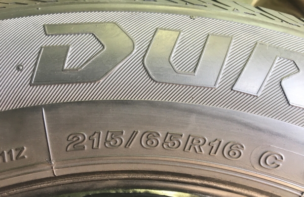 ล้อแม็ก Toyota Vigo Champ สีเทาดำ ขอบ 16 พร้อมยาง 215-65-16 ปี 14