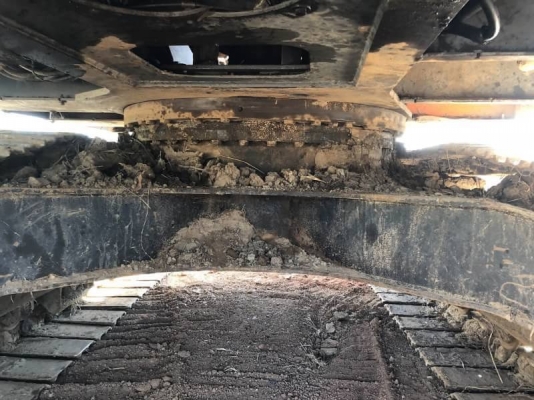 ขาย 995,000  HITACHI ZX 200-1 ปี ชม. 17,xxx เครื่องดี ปั้มแรง เอวแน่น ไฟฟ้าครบ โช่บาง ใบสวย เอกสารแจ้งจำหน่าย รถอยู่ นครปฐม 090-772-3710 090-772-3708