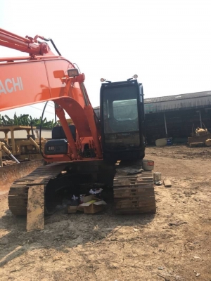 ขาย 1,300,000 อัศวินสีส้ม  HITACHI ZX 200-1 ปี 2010 ชม.2xxxx กว่า แรง เร็ว ประหยัดน้ำมัน ช่างล่างแน่น หนาทุกชิ้น เครื่อง ISUZU  6BD1 เครื่องดี ปั้มแรง เอวแน่น เอกสารแจ้งจำหน่าย รถอยู่ ปทุมธานี สามโคก 090-772-3710 090-772-3708