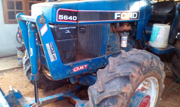 ขาย580,000รถไถฟอร์ดพร้อมใช้