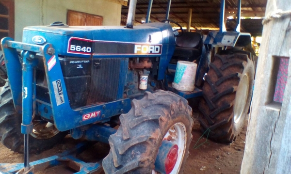 ขาย580,000รถไถฟอร์ดพร้อมใช้