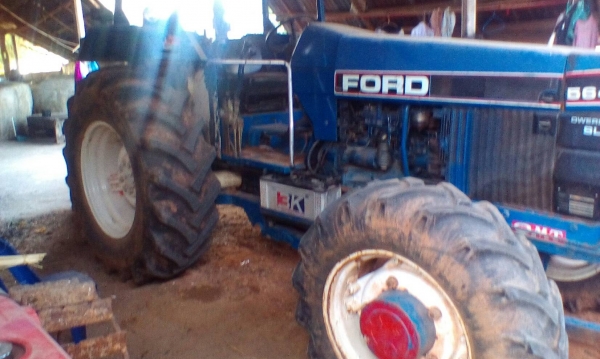 ขาย580,000รถไถฟอร์ดพร้อมใช้