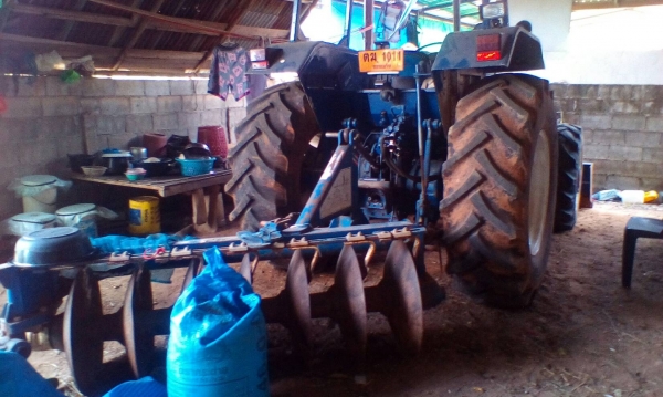 ขาย580,000รถไถฟอร์ดพร้อมใช้