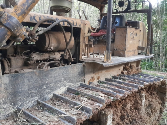 ขายรถแทรคเตอร์ KOMATSU D50A-15 ห้องเลี้ยวแห้ง พร้อมเขาล้มไม้ ราคา 480000
