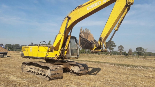 ขายด่วนSK200-3เก่งเทา ไฟฟ้าเต็ม แอรหนาว เอกสารแจ้งจำหน่ายจากอริยะ สภาพดี สวยเดิม ไม่เคยทำสี ซีเรี่ยลสูง