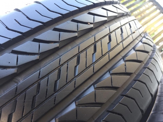ขายยาง BRIDGESTONE ECOPIA EP850 265-70-16 ปี14 ดอกเต็ม ไม่ปะ ไม่มีตำหนิ ชุดละ 6,900 บาท