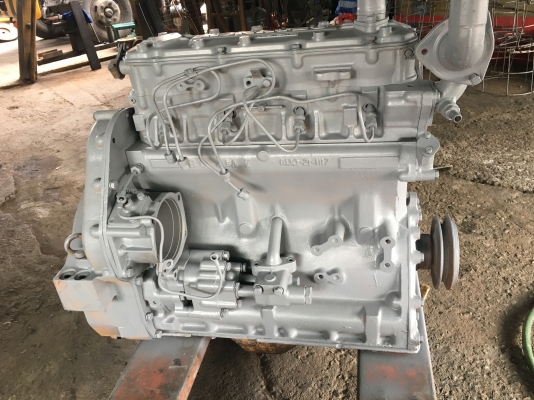 เครื่อง KOMUTSU 4D105-i ลดใด้ครับ