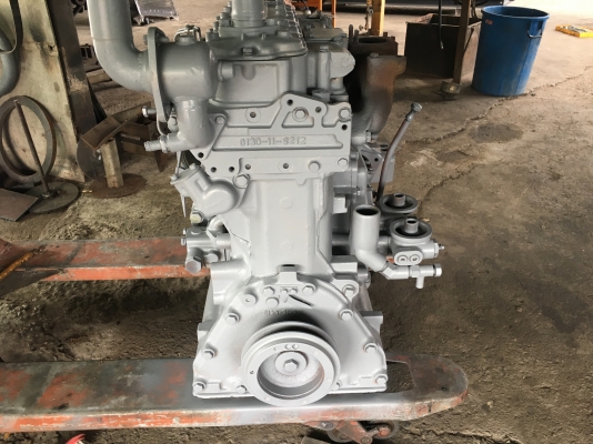 เครื่อง KOMUTSU 4D105-i ลดใด้ครับ เครื่อง KOMUTSU 4D105-i ลดใด้ครับ