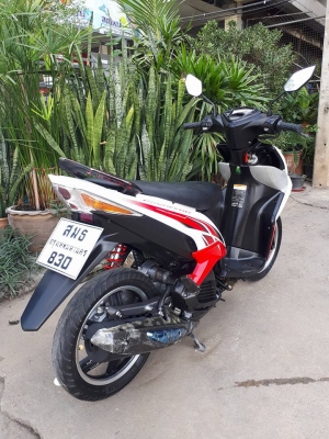 Yamaha Mio 125 รุ่น RR สีดำแดงขาว (ล้อแม็กซ์) ขี่หล่อเท่ห์กันไปเลย