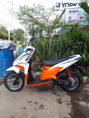 คลิ๊กไอ สีขาวส้ม ปี 2553 สวยเรียบคลาสสิค ขับดีมาก ราคาถูก คลิ๊กไอ สีขาวส้ม ปี 2553 สวยเรียบคลาสสิค ขับดีมาก ราคาถูก