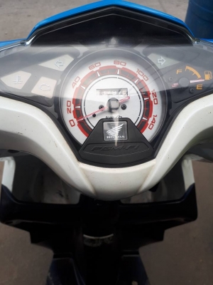 Click i สีน้ำเงินดำ ปี 2555 ลาย Tune up คุ้มค่าประหยัดน้ำมัน