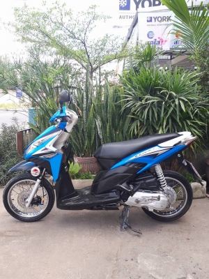 Click i สีน้ำเงินดำ ปี 2555 ลาย Tune up คุ้มค่าประหยัดน้ำมัน