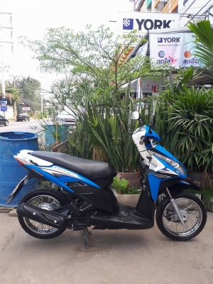 Click i สีน้ำเงินดำ ปี 2555 ลาย Tune up คุ้มค่าประหยัดน้ำมัน