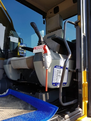 ขายด่วน!! Komatsu PC200-8MO ไมล์ชั่วโมง 4,600 PM. 7000 ชม. สภาพสวยมากๆค่ะ