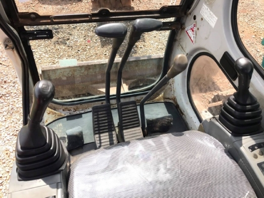 ขายรถแบคโฮ KOBELCO SK60 MARK 5 คอนโทรลสั้น รถนอกนำเข้าจากญี่ปุ่น สภาพสวยพร้อมใช้ มีVDOการทำงานครับ