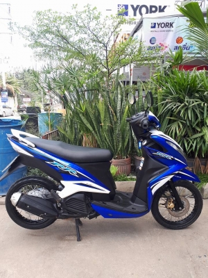 รุ่นหัวฉีด Mio 125 i รุ่น RR สีน้ำเงินขาว ปี 2556 หล่อสปอร์ตมาก ประหยัดน้ำมัน