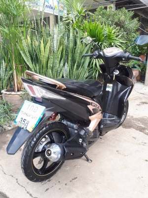 มีโอ 125 ไอ รุ่น GTX ปี 2556 (ล้อแม็กซ์แท้) สีดำน้ำตาล รุ่นหัวฉีดแล้ว ขอบอกว่าอย่างหล่อ