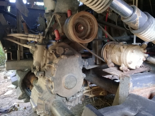 ขายรถเกี่ยวข้าว พร้อมเทลเลอร์ ขายรถเกี่ยวข้าว พร้อมเทลเลอร์