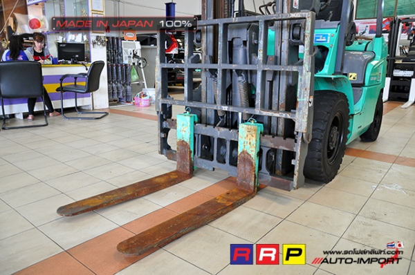 ขายรถโฟล์คลิฟท์มือสอง MITSUBISHI รุ่น FD25D-F18C-52979 นำเข้าจากประเทศญี่ปุ่น 100\% ไม่เคยใช้งานในไทย ขายรถโฟล์คลิฟท์มือสอง MITSUBISHI รุ่น FD25D-F18C-52979 นำเข้าจากประเทศญี่ปุ่น 100\% ไม่เคยใช้งานในไทย