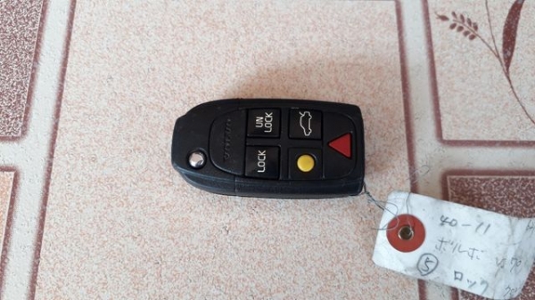 กุญแจรีโมท ของรถ VOLVO V70 แท้ กุญแจรีโมท ของรถ VOLVO V70 แท้